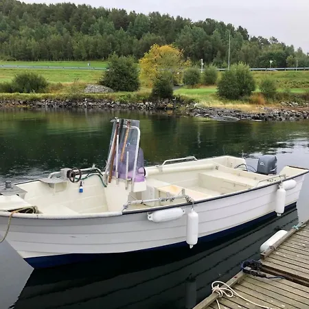 Skjevlingsnes Sjohus Casa vacanze *